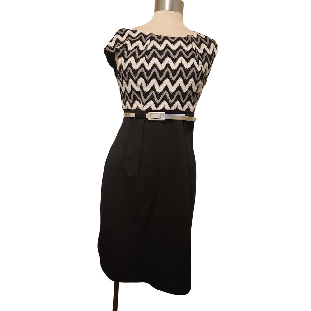 Multicolor Crew Neck Cap Sleeve Sheath Dress Size 10/P by Connected